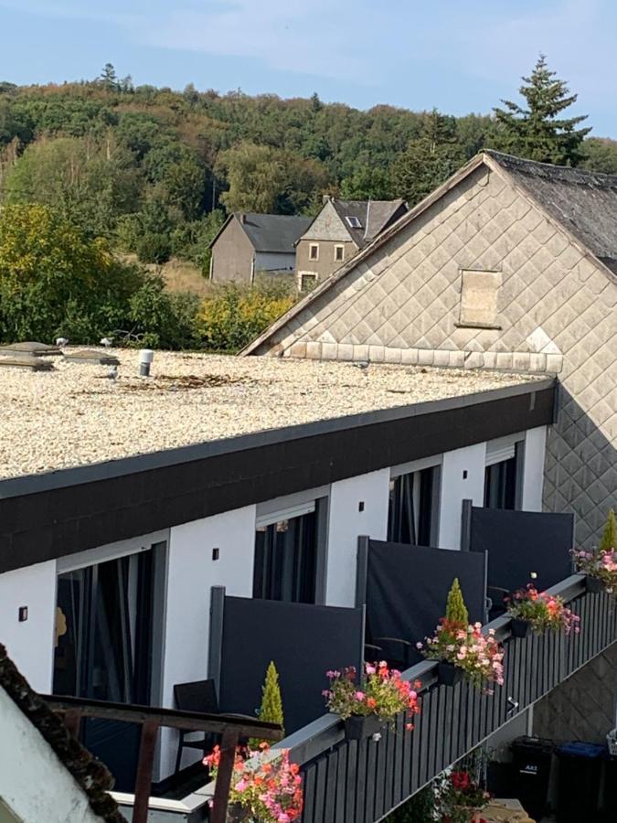 Vina Am Ring Bed & Breakfast Mannebach  Exterior photo
