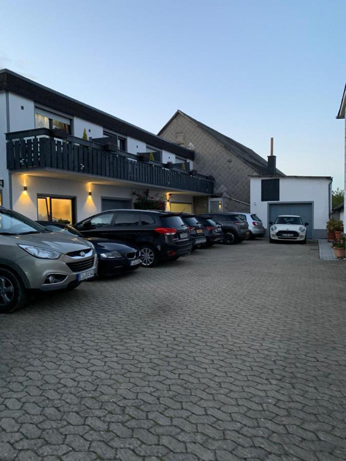 Vina Am Ring Bed & Breakfast Mannebach  Exterior photo