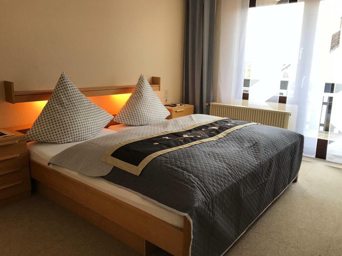 Vina Am Ring Bed & Breakfast Mannebach  Exterior photo