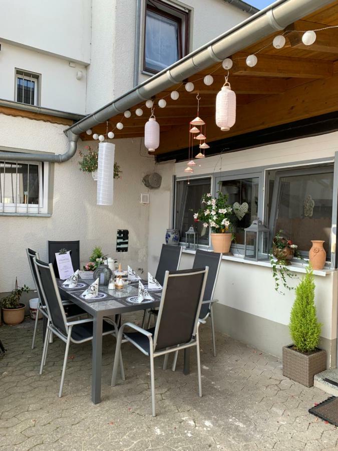 Vina Am Ring Bed & Breakfast Mannebach  Exterior photo